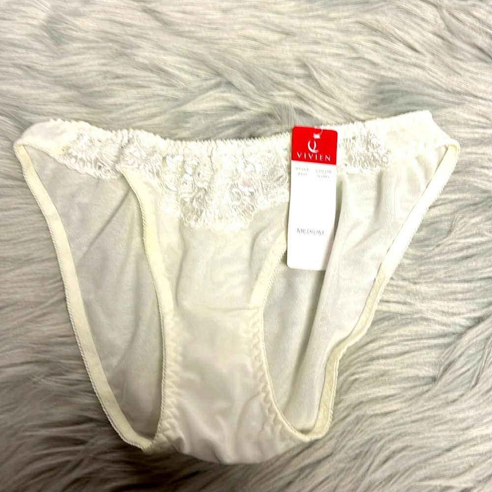 Bikini panties